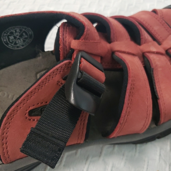 Keen Slip-on Sandals Size 7.5 Burnt Orange - Picture 5 of 5